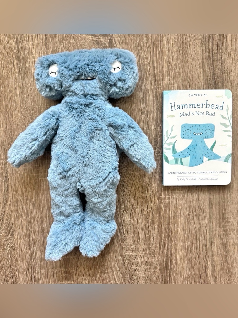 Slumberkins Hammerhead Shark Kin Stuffed Animal Plush & Hammerhead Shark Book